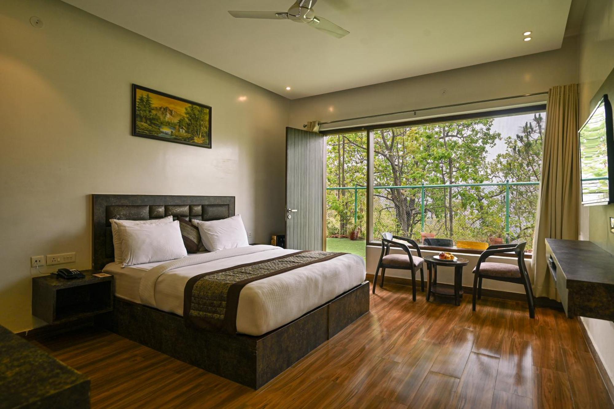 Aavaas Hill Resort 兰斯顿 外观 照片